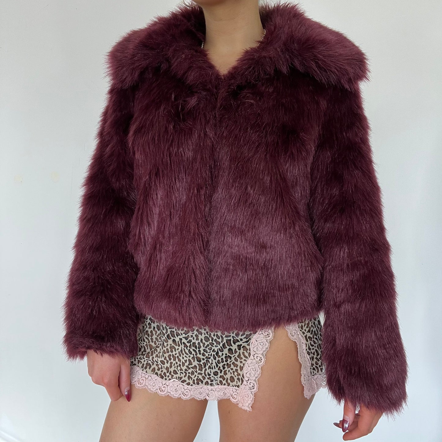 00s burgundy fur coat - Size S/M