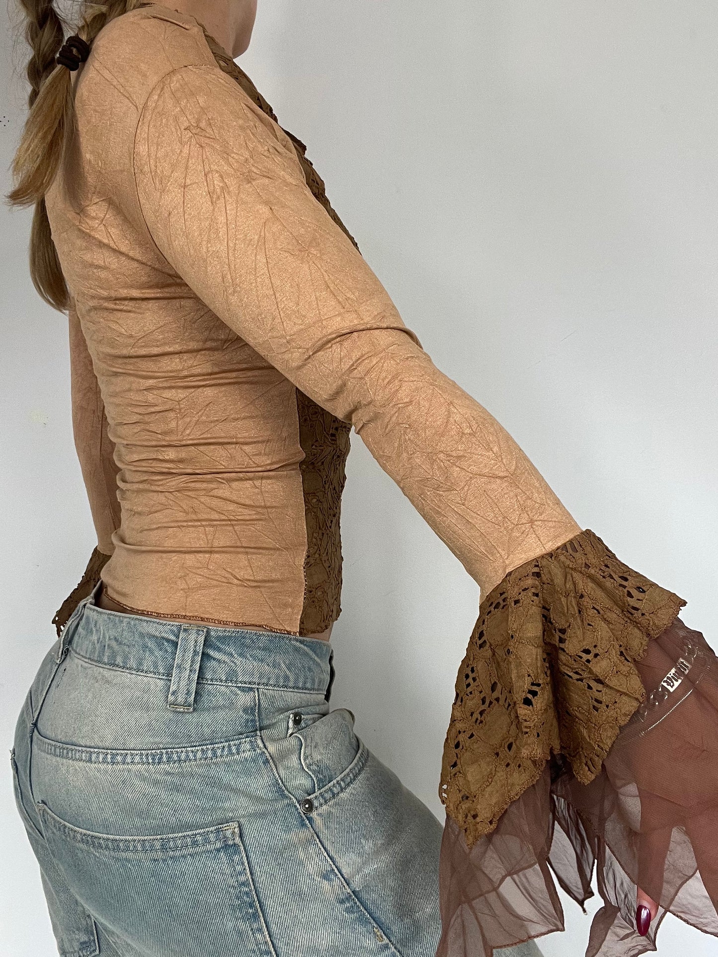 Flare sleeve lace key hole top - Size S