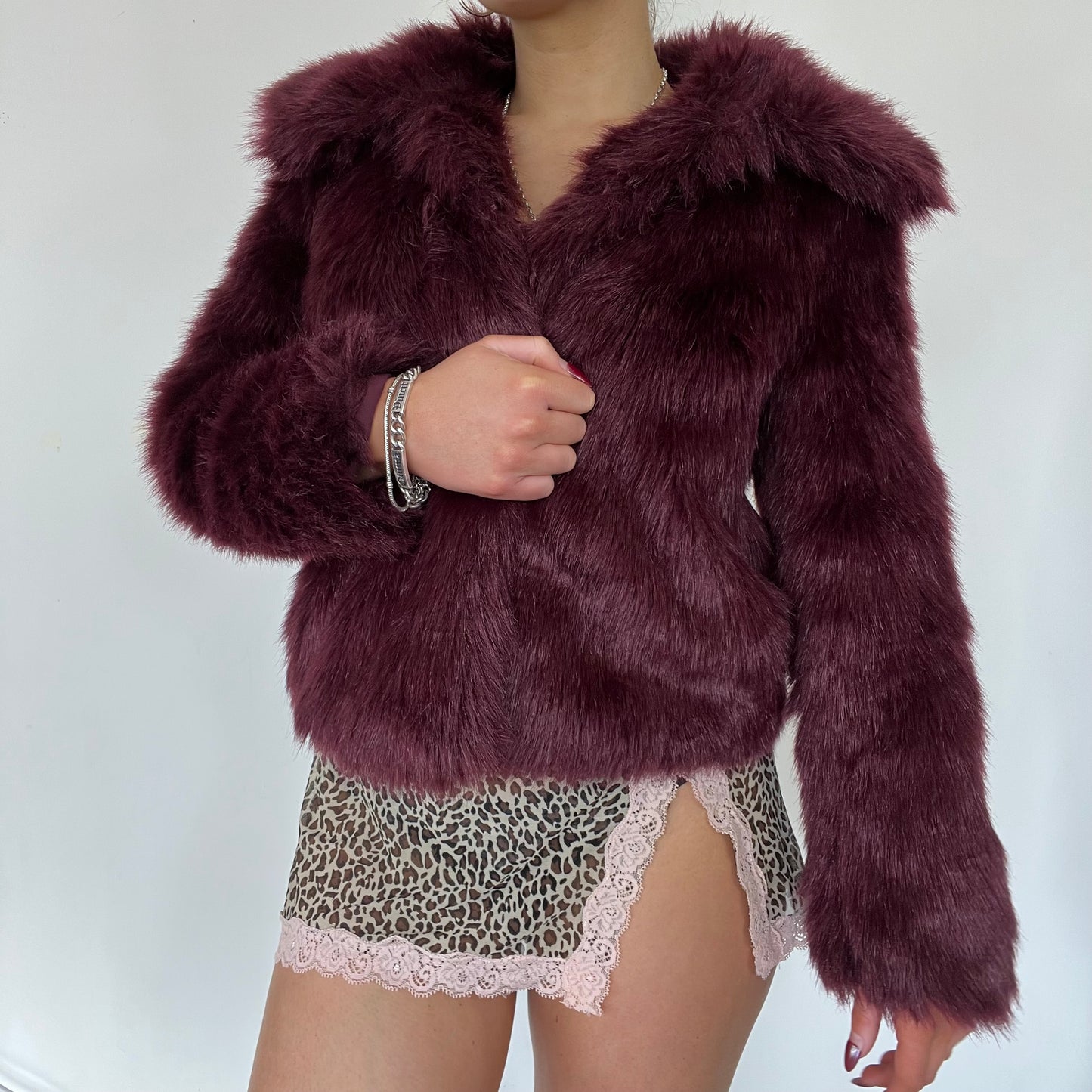 00s burgundy fur coat - Size S/M