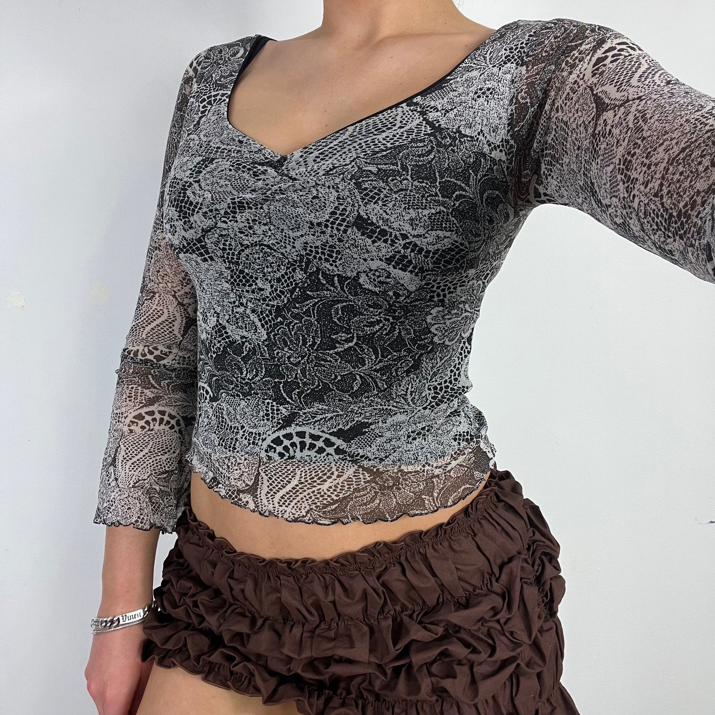 90s grey graphic mesh flare sleeve top - Size S