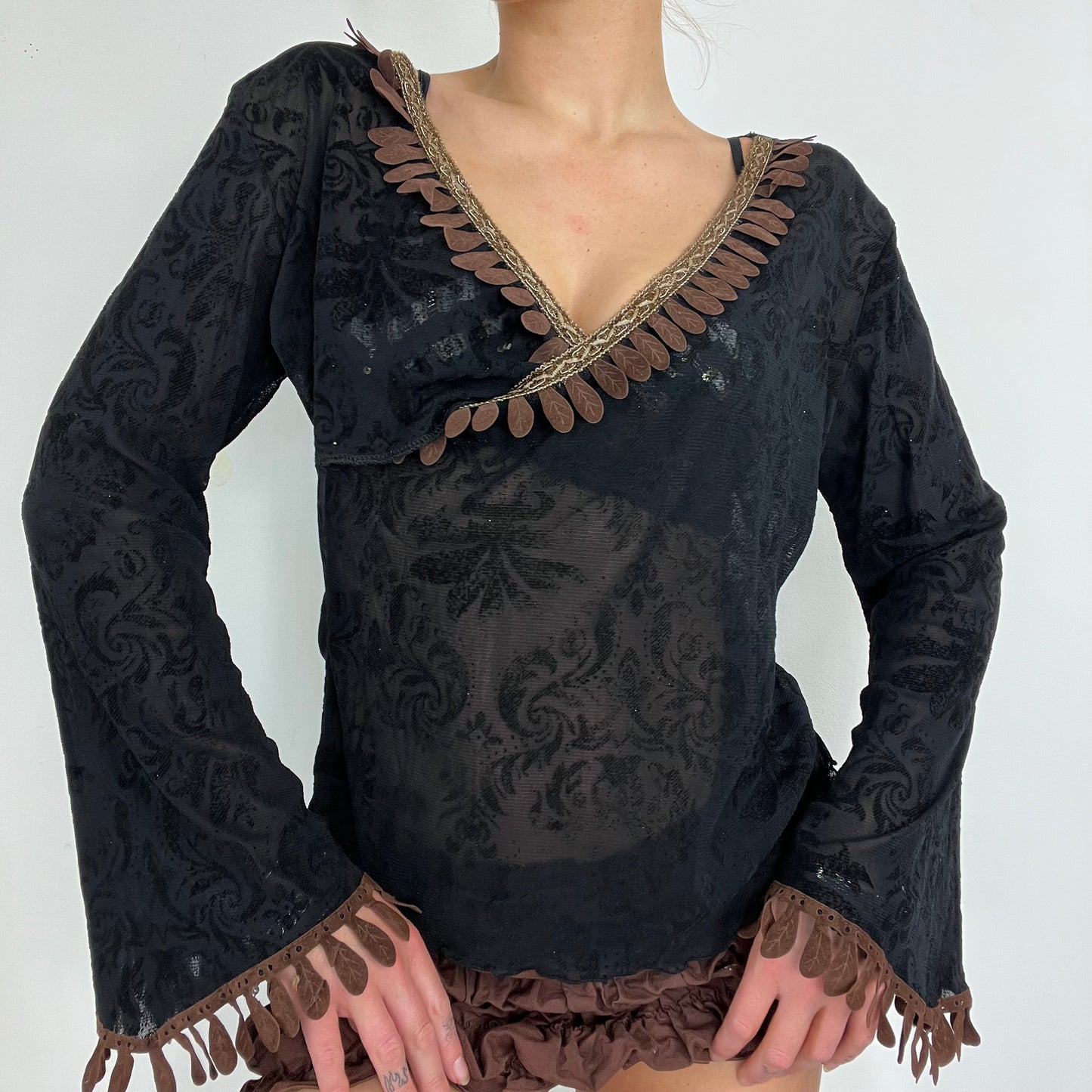 00s vintage mesh boho wrap long sleeve flare - Size M