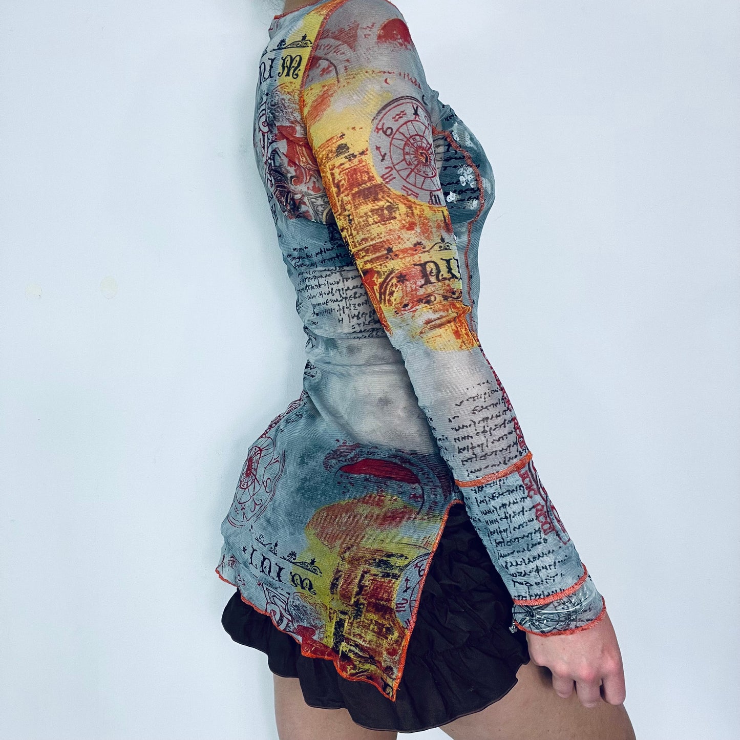 00s vintage graphic mesh long sleeve top - Size S