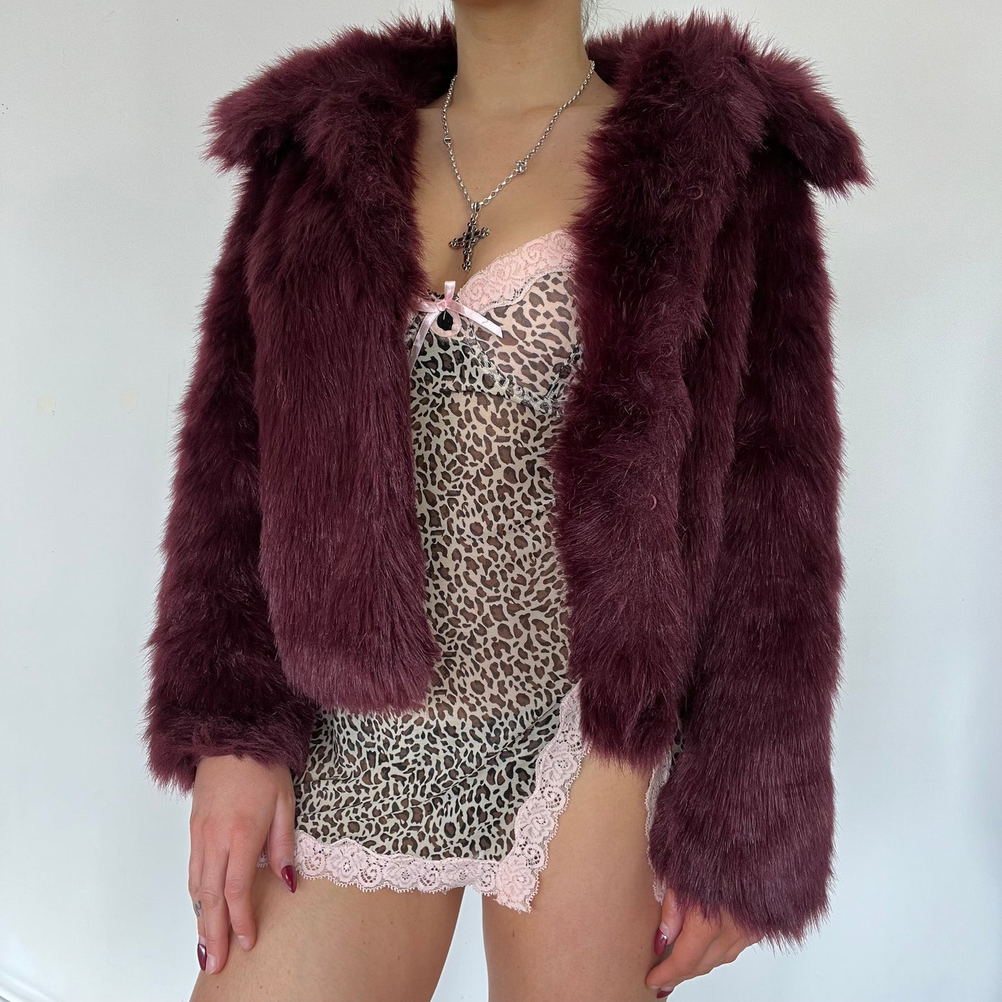 00s burgundy fur coat - Size S/M