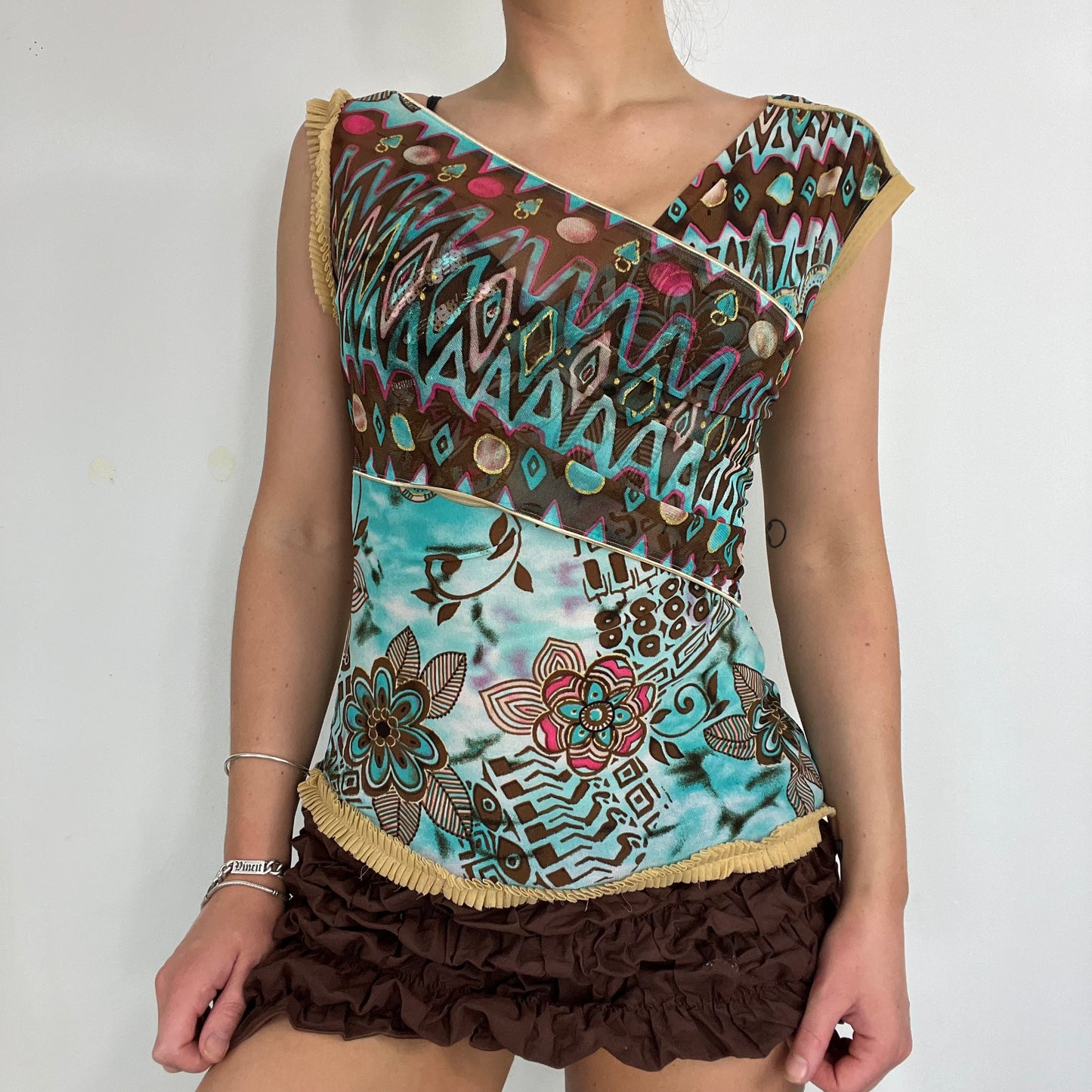 00s asymmetric mesh graphic print top - Size S