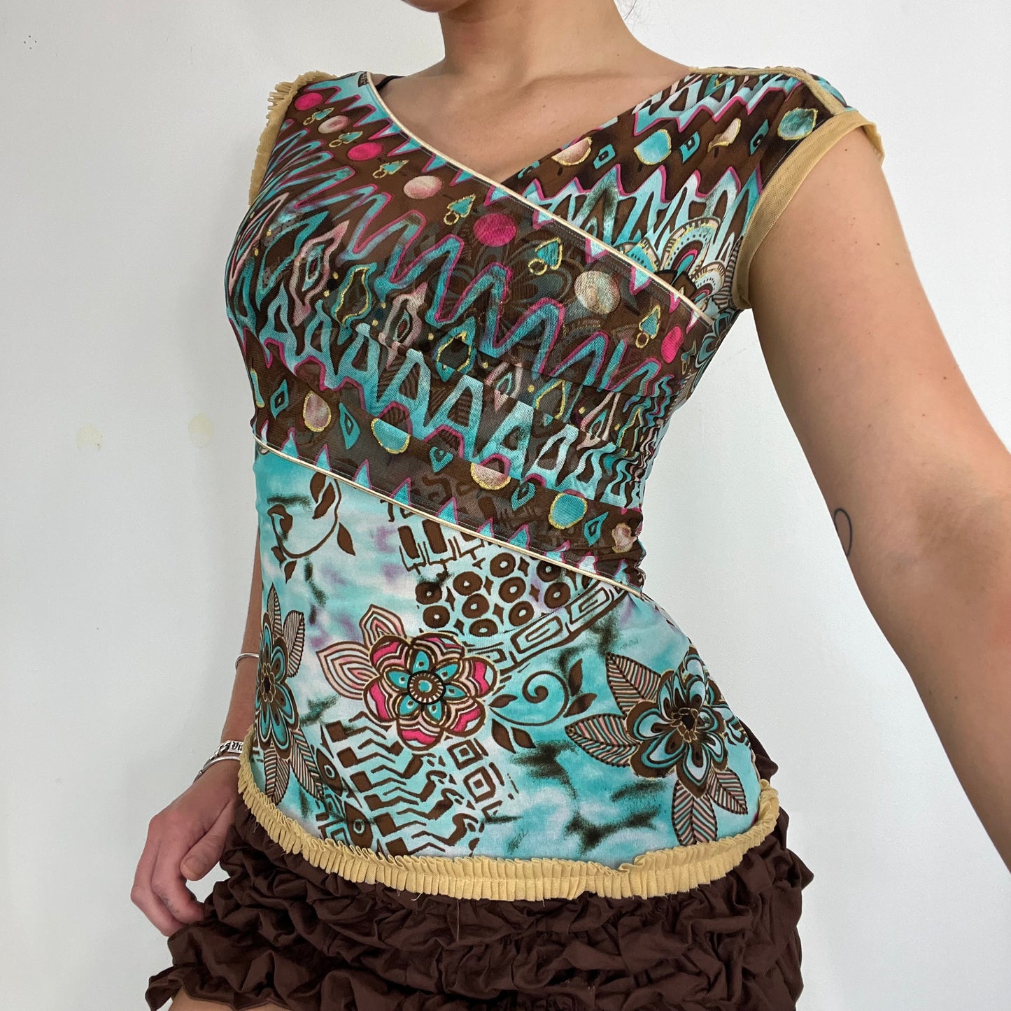 00s asymmetric mesh graphic print top - Size S