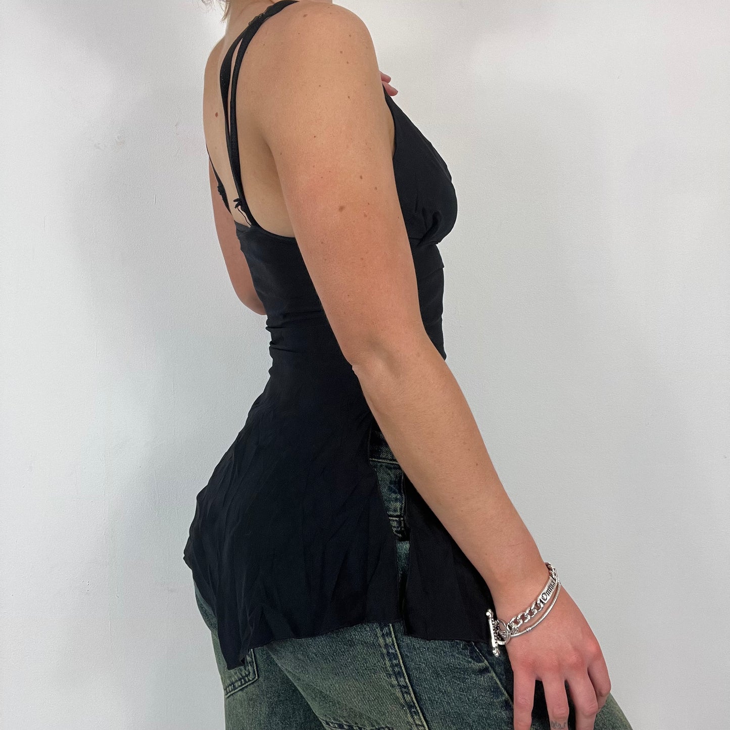 90s buckle detail asymmetrical hem cami top - Size S/M