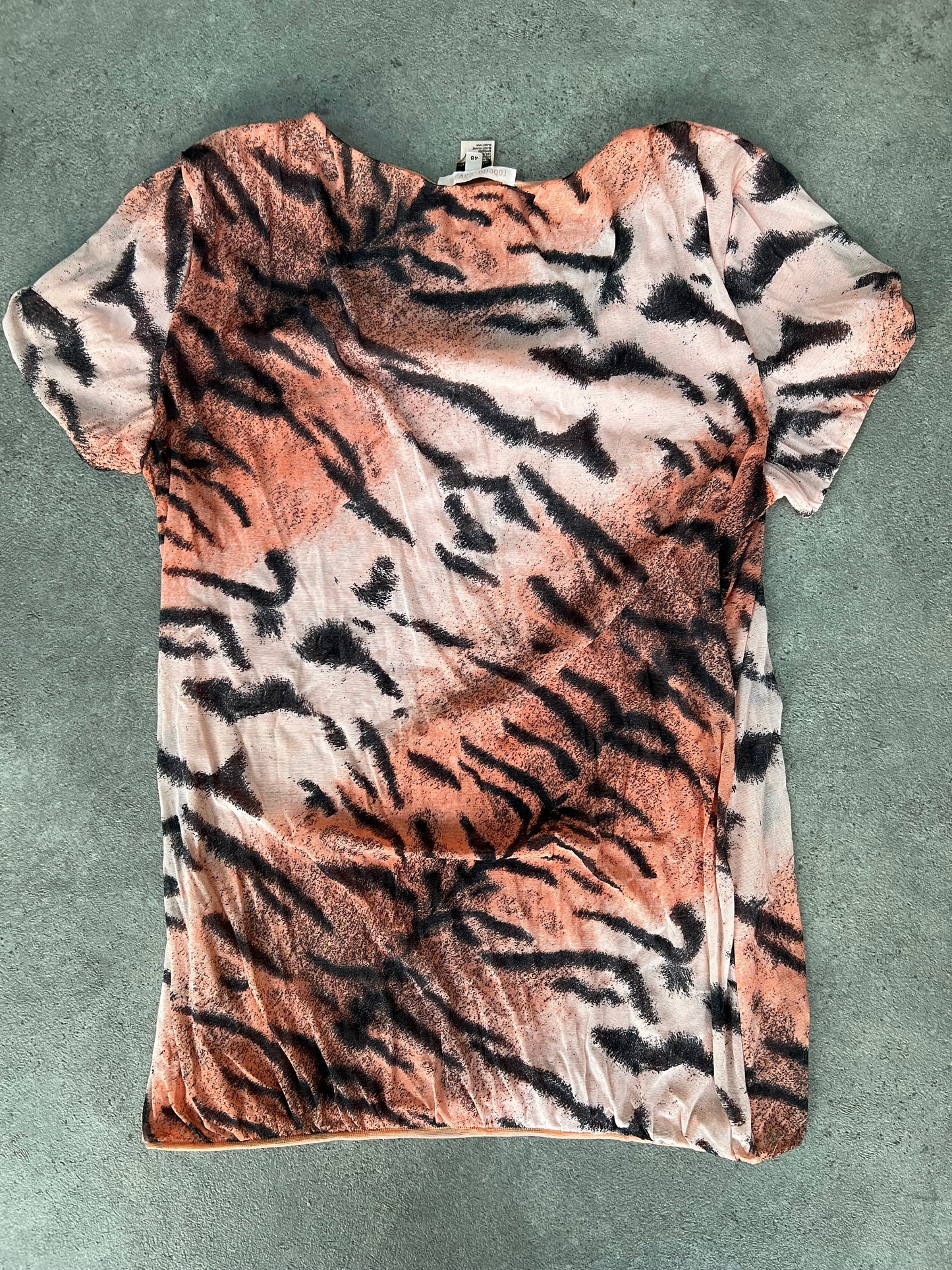 Roberto Cavalli t shirt - Size M/L