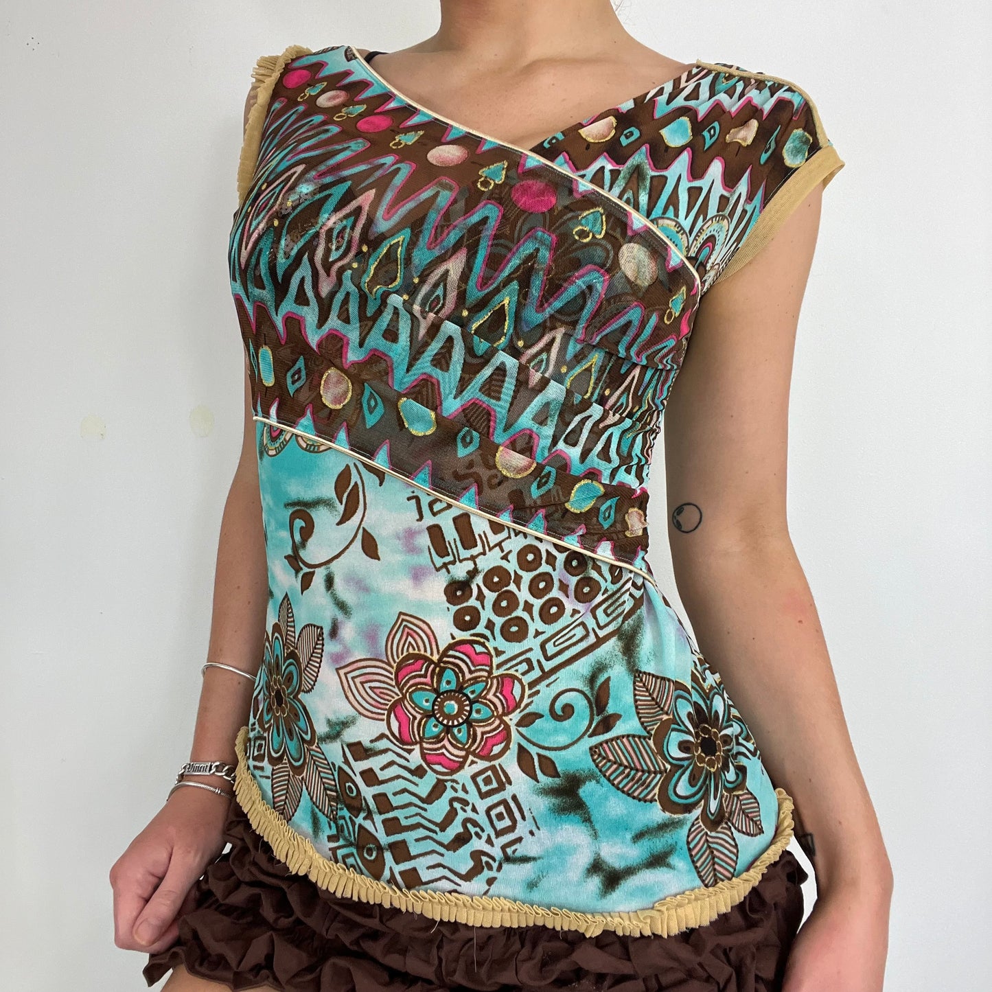 00s asymmetric mesh graphic print top - Size S