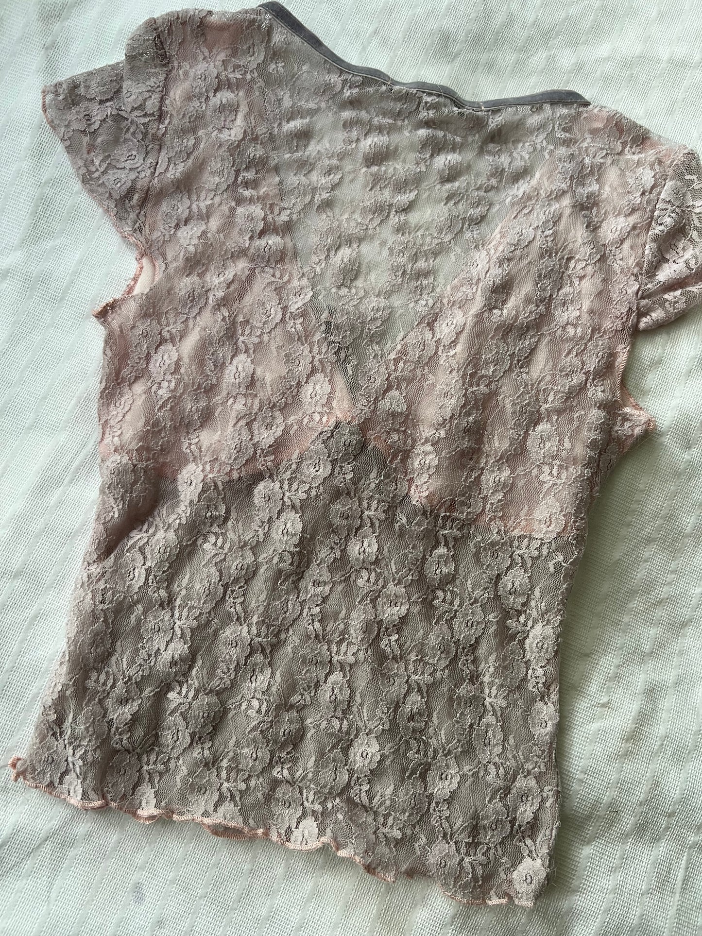 00s lace cami top - Size S