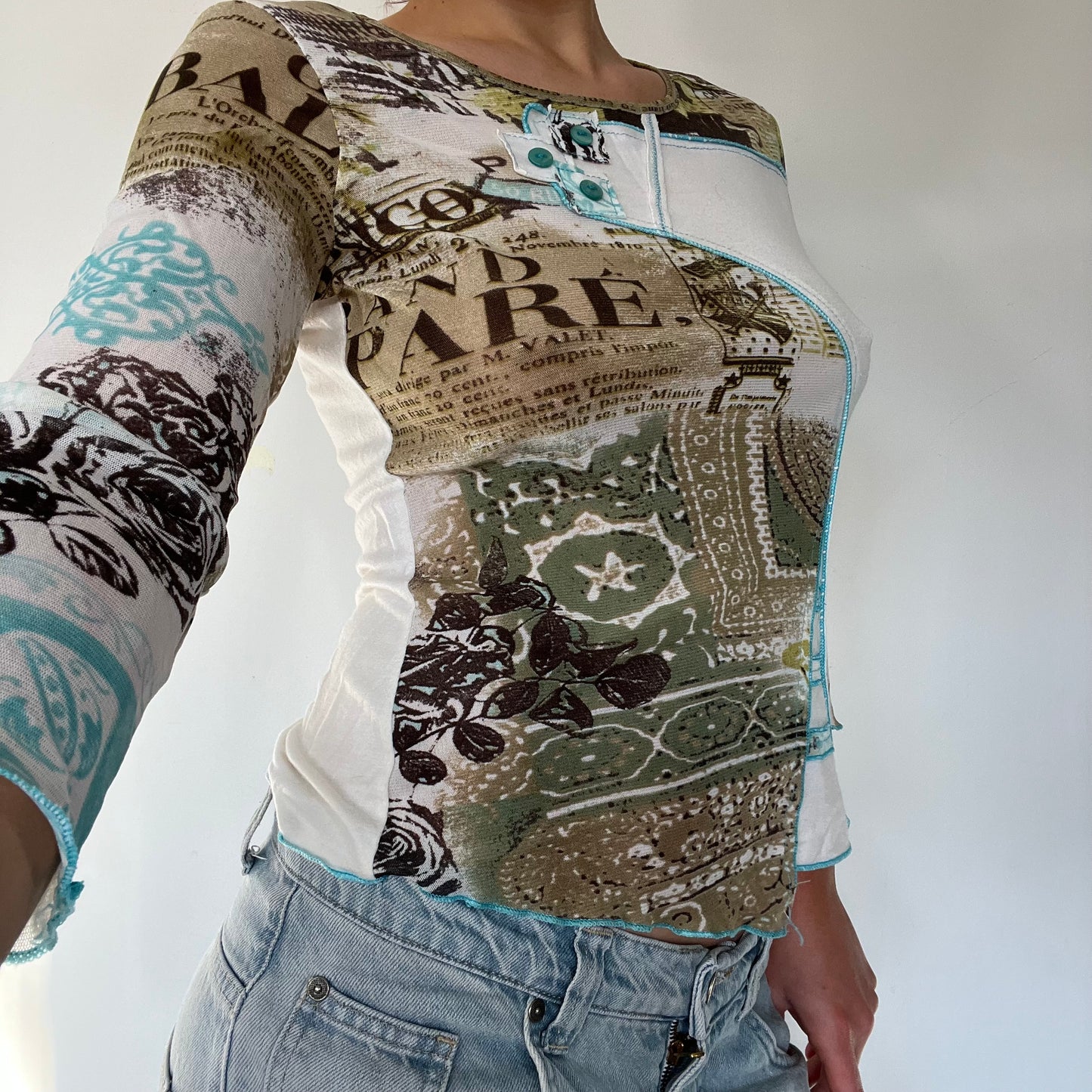 Y2K graphic print long sleeve top - Size S/M