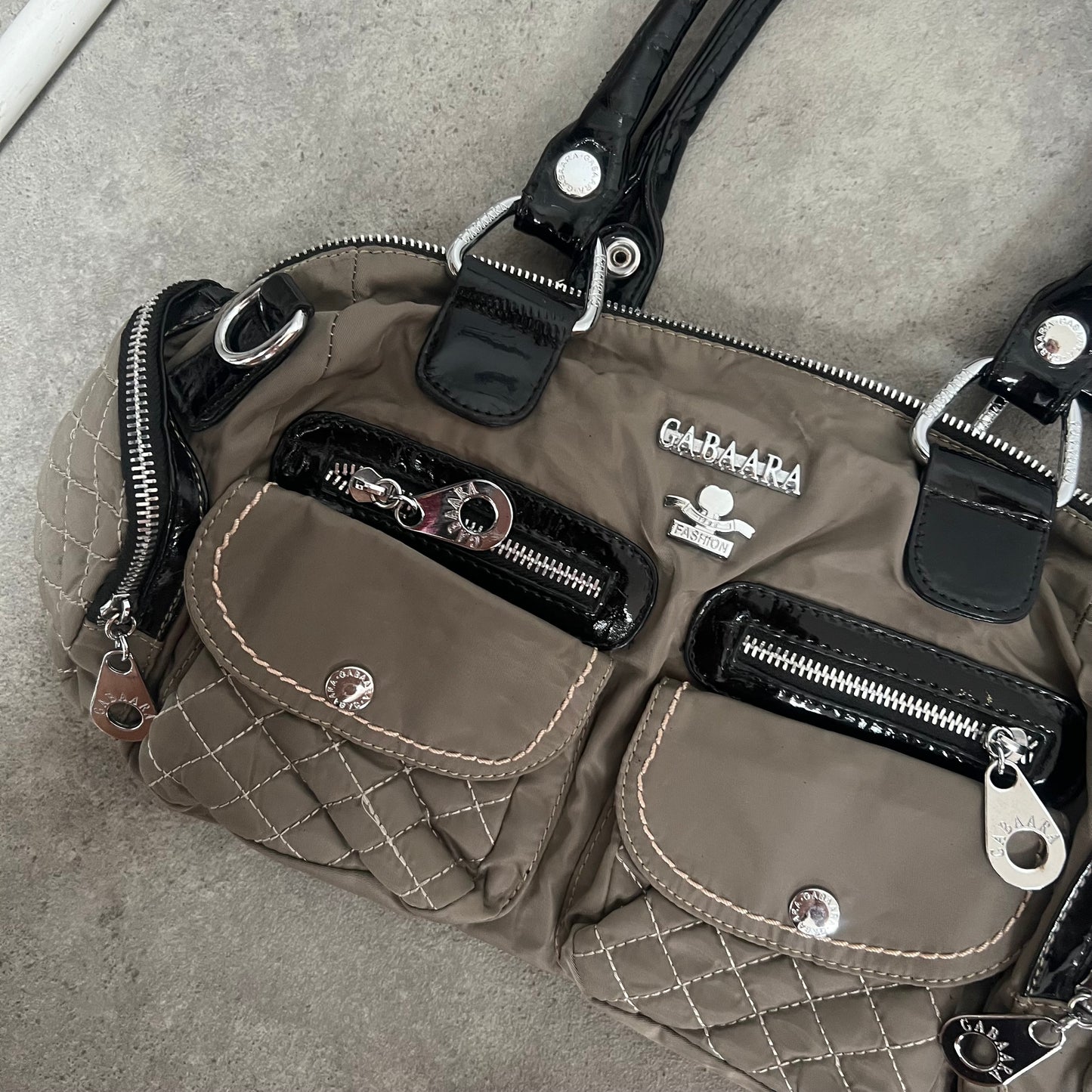 00s multi pocket zipper bag