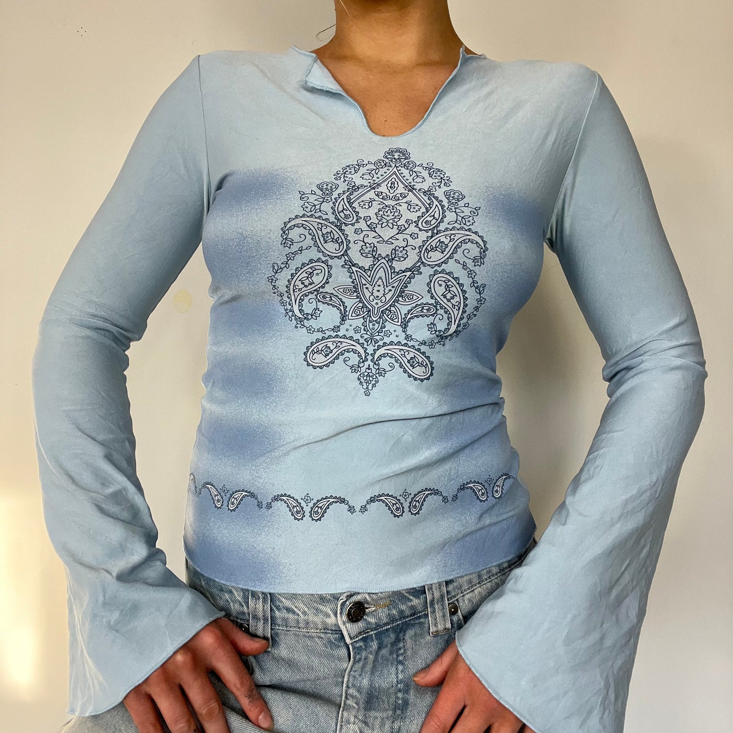 Y2K vintage blue flare sleeve top - Size S