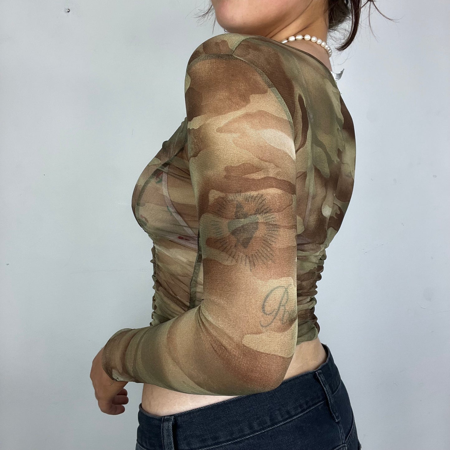 Camo Long Sleeve Tie Up Ruched Crop Top - S