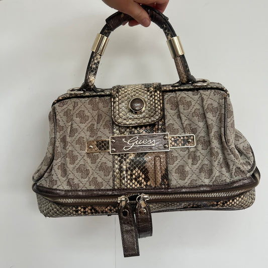 00s Guess bag