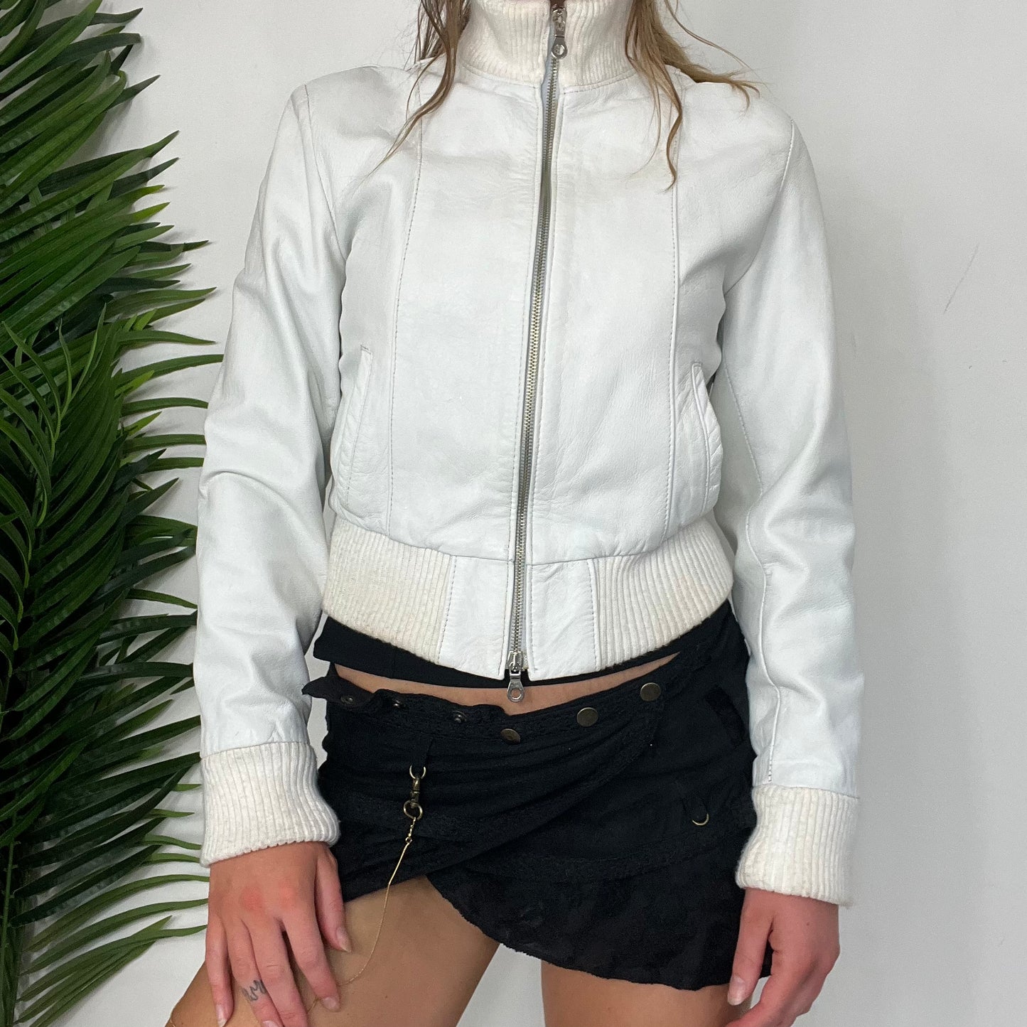 Y2K White Faux Leather Collared Jacket - Small