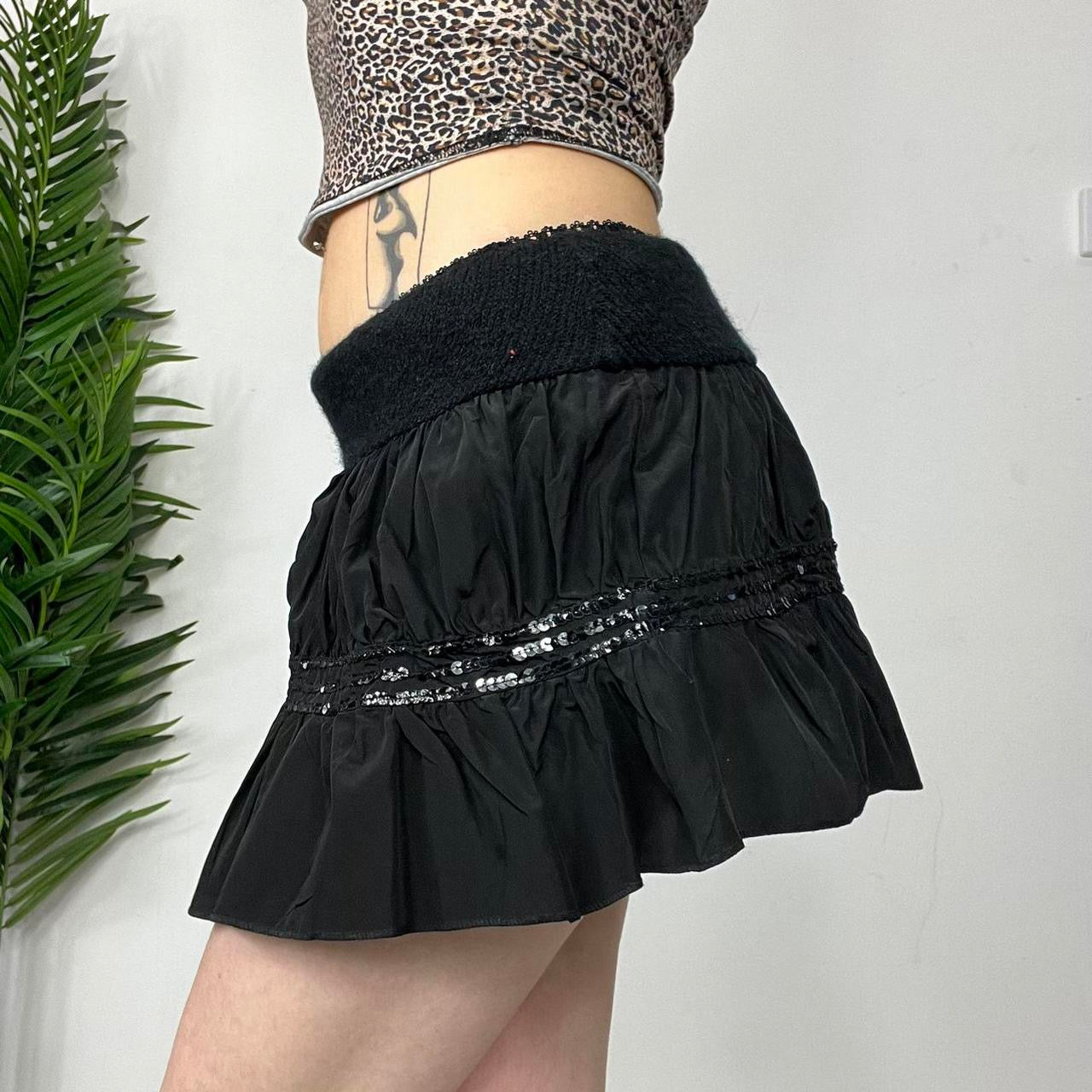 90s ruffle mini skirt