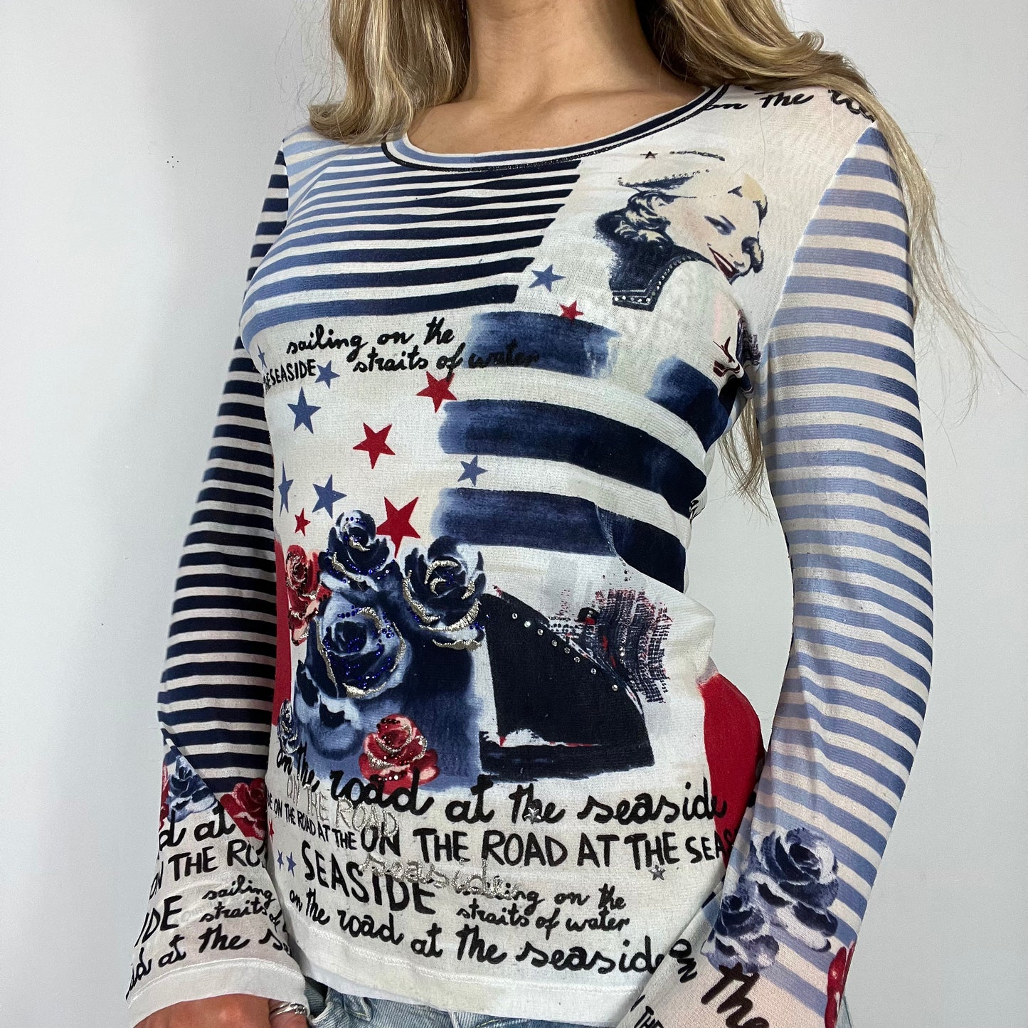 00s vintage graphic mesh long sleeve top - Size S/M