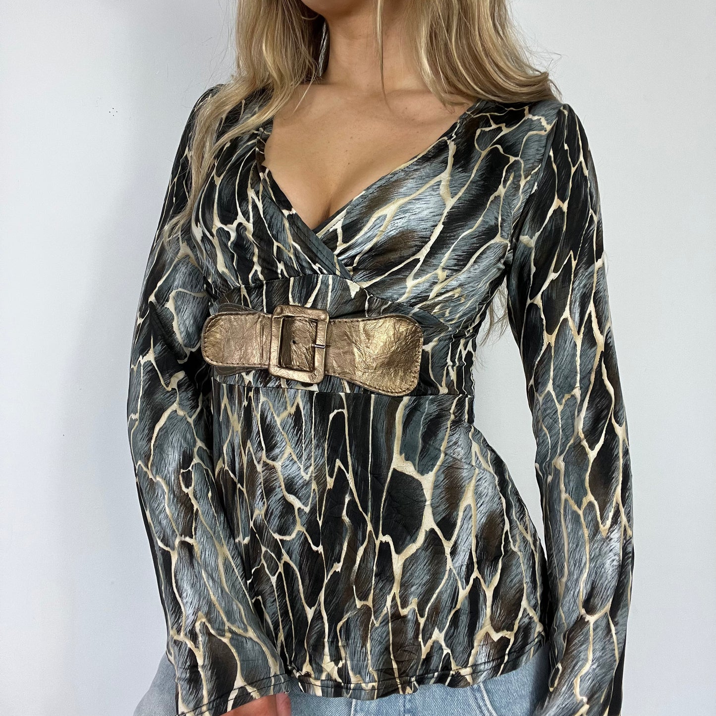 00s vintage long sleeve buckle top - Size S