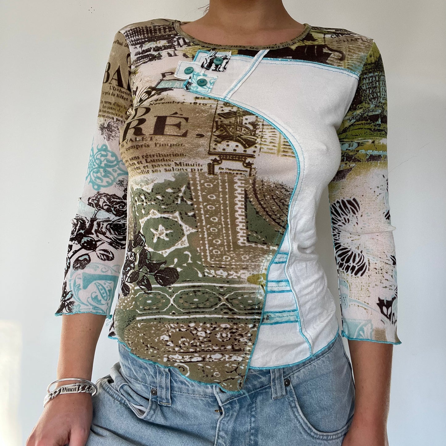 Y2K graphic print long sleeve top - Size S/M