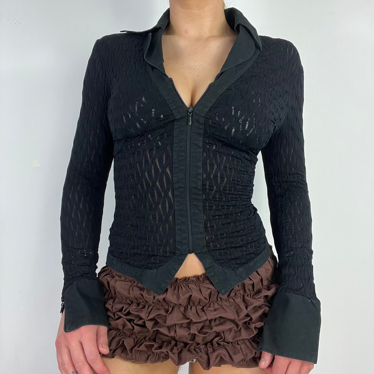00s black stretch zip up shirt - Size S