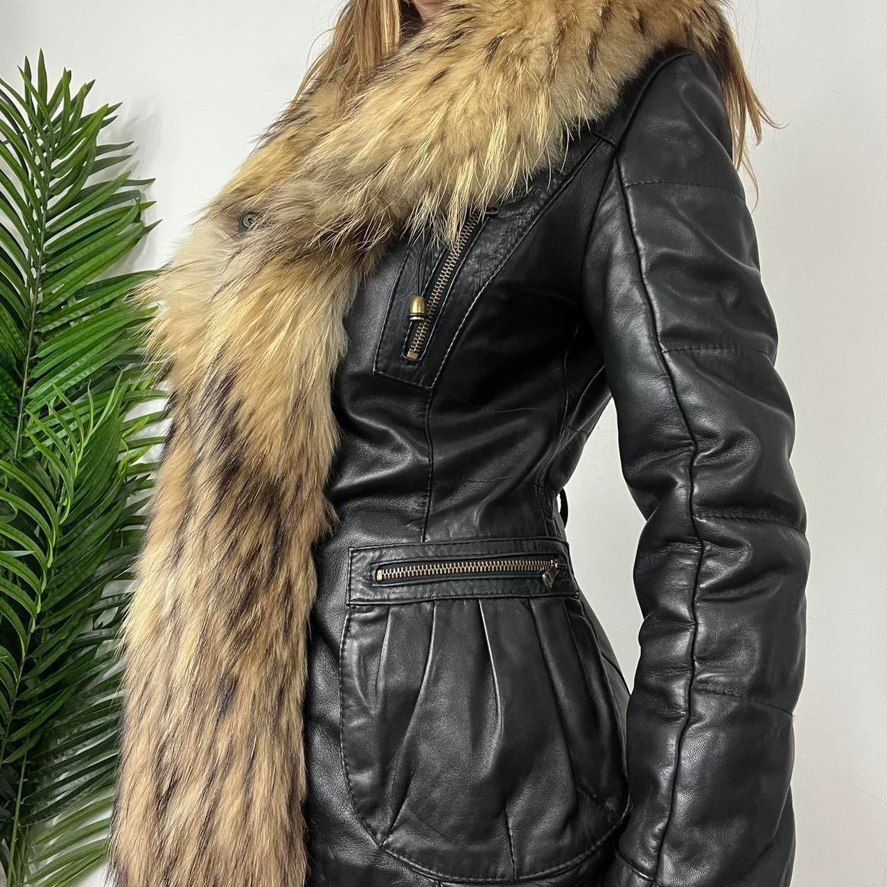 Fur trim fitted jacket