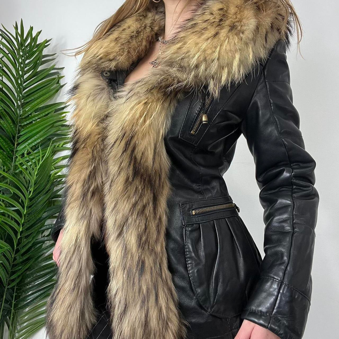 Fur trim fitted jacket