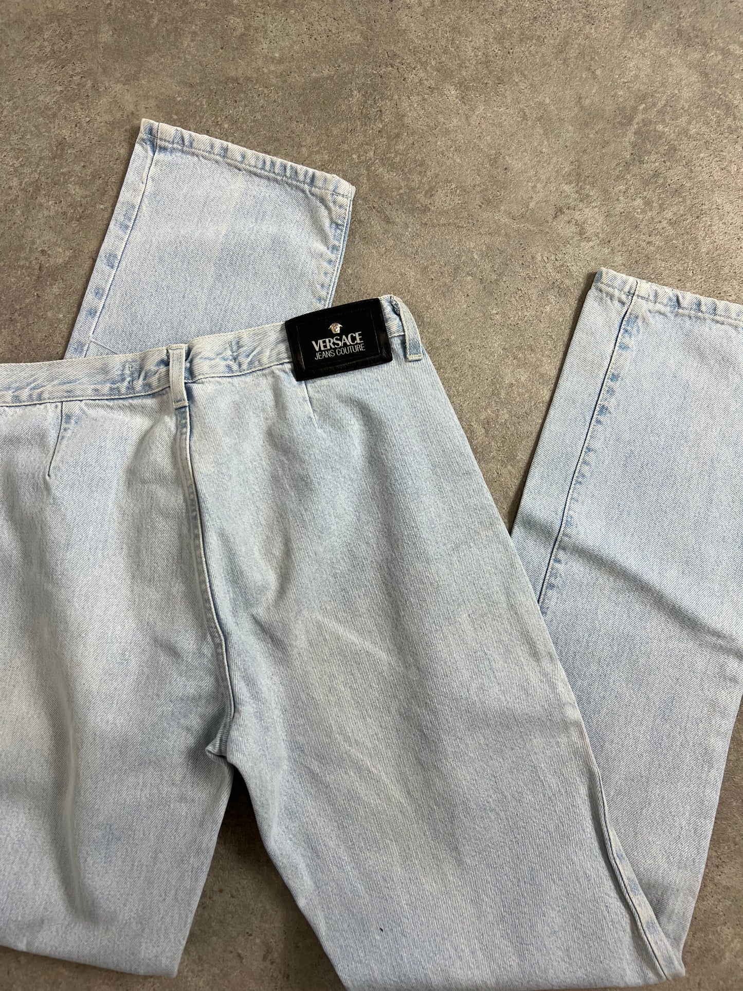 VERSACE straight leg light denim wash jeans (w30)