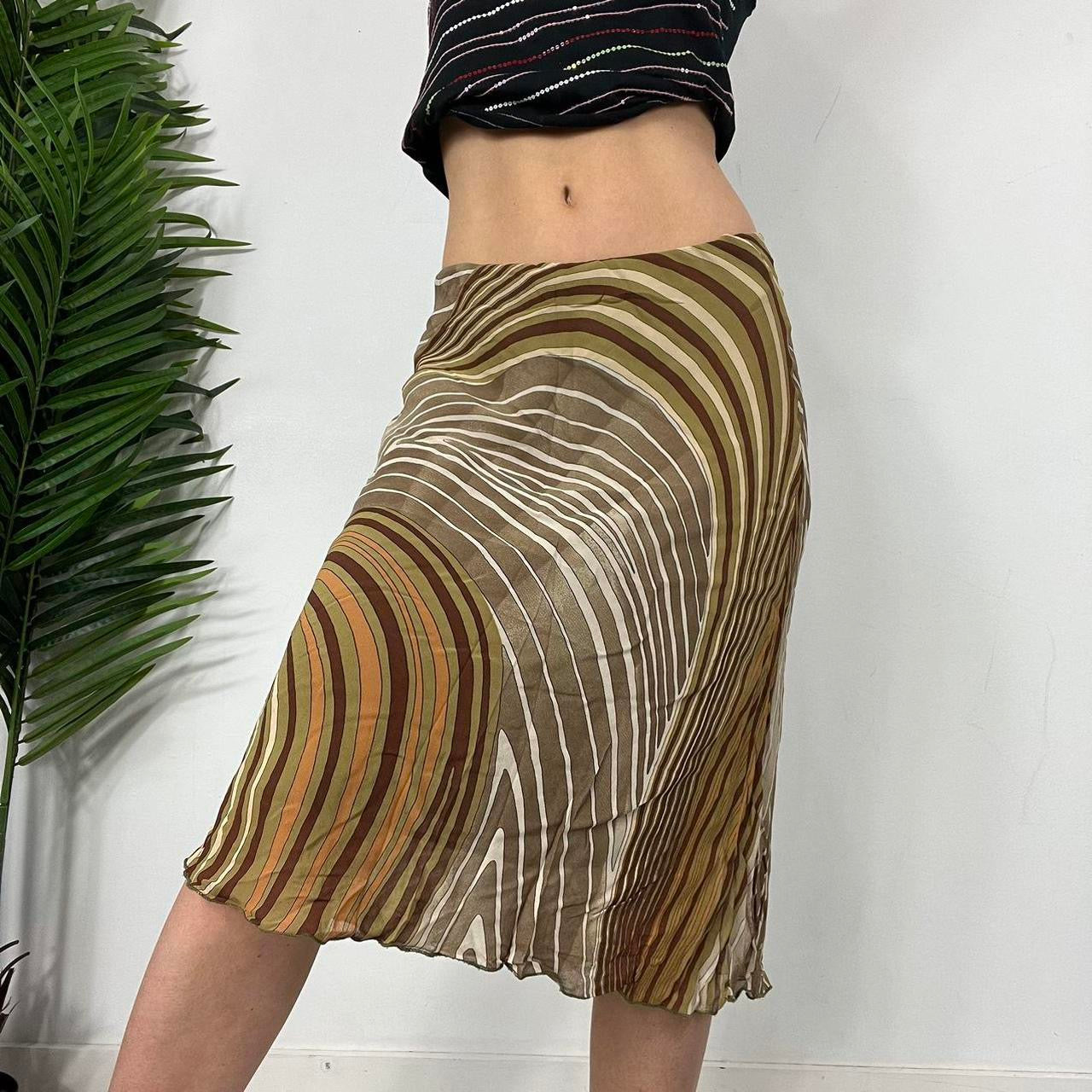 90s Mesh Patterned Brown Midaxi Skirt