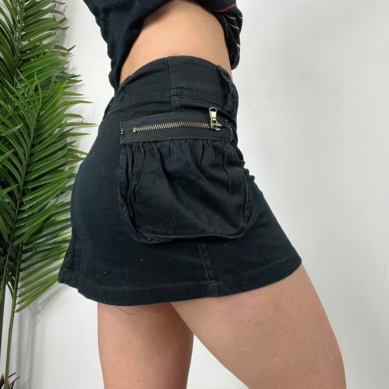 90s Black Pleated Mini Zipper Skirt