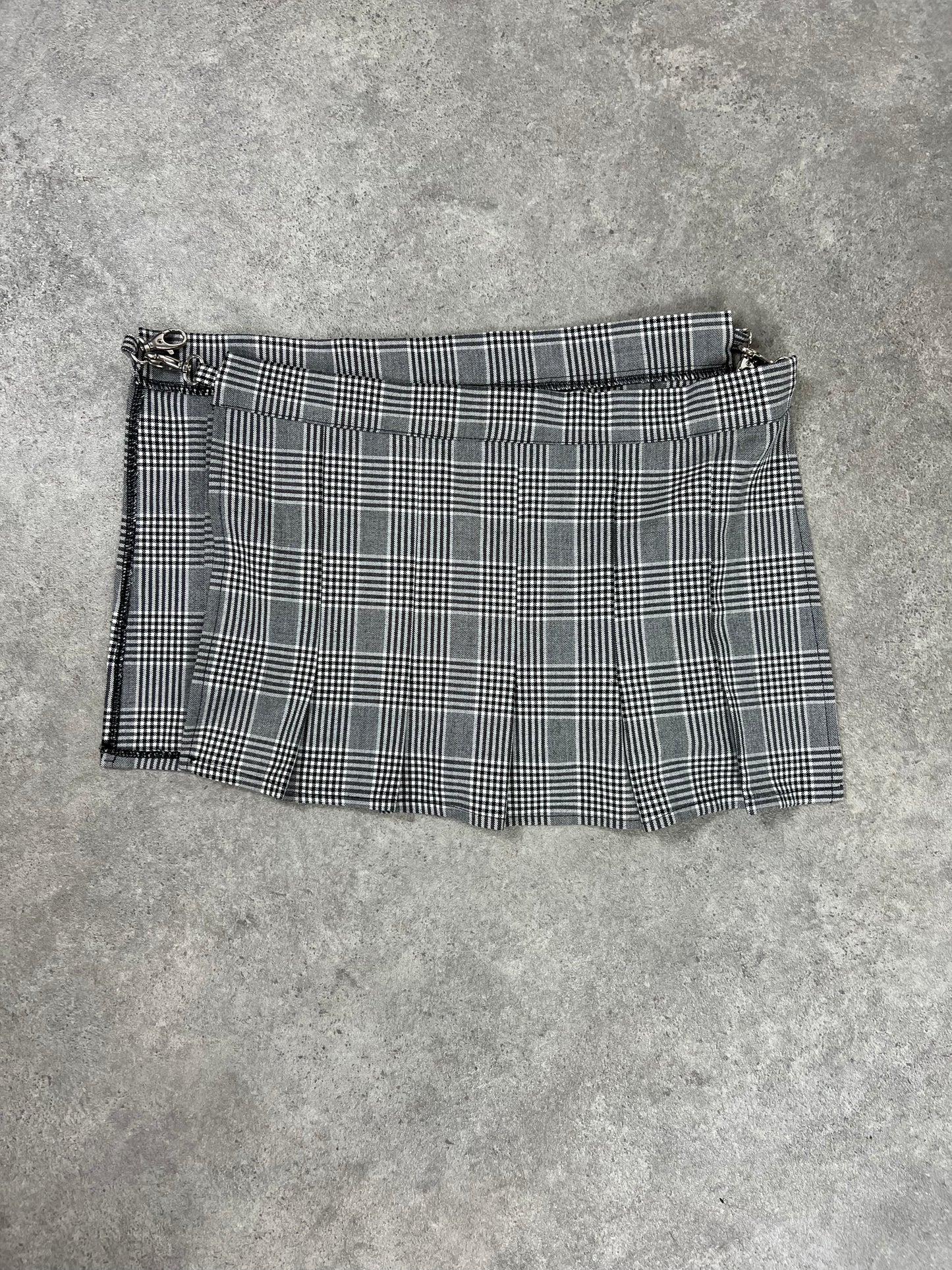 Y2k tartan mini skirt