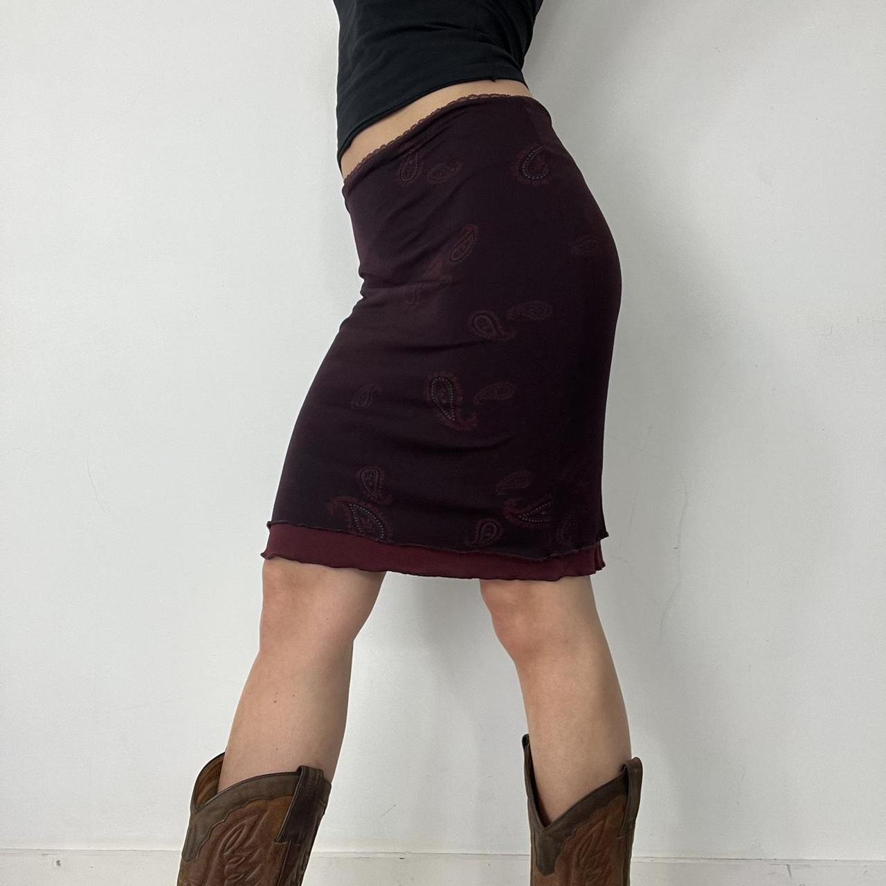 Layered midi burgundy skirt