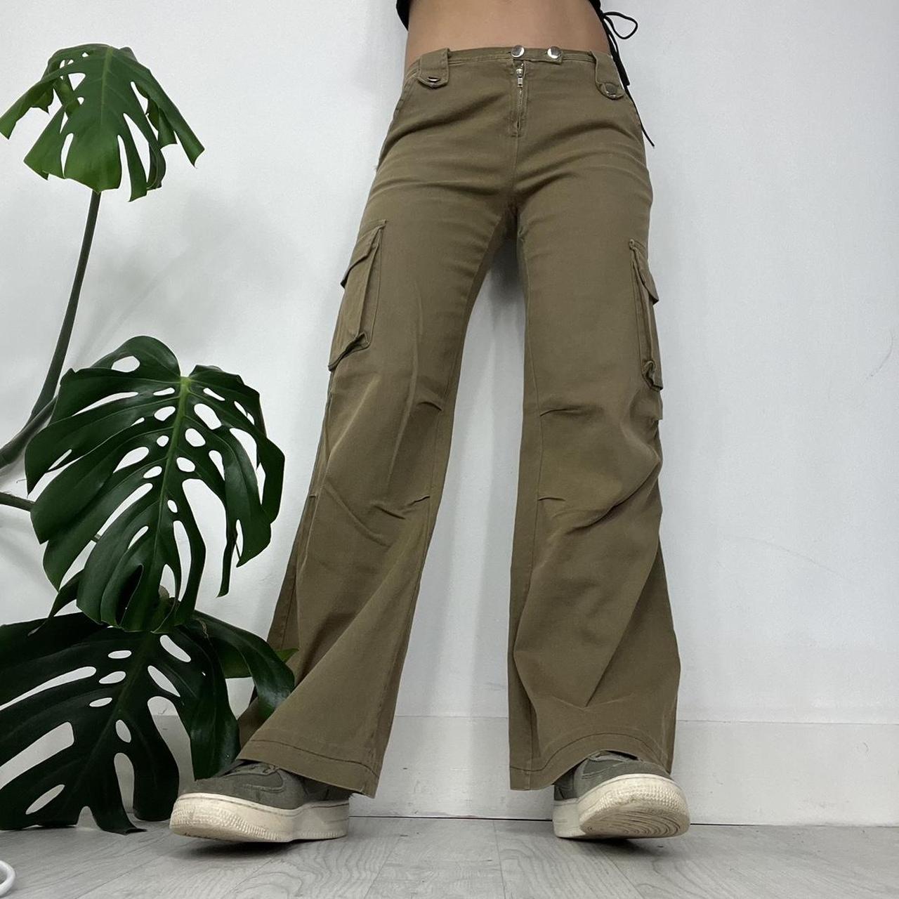 Khaki baggy fit cargo style cotton trousers