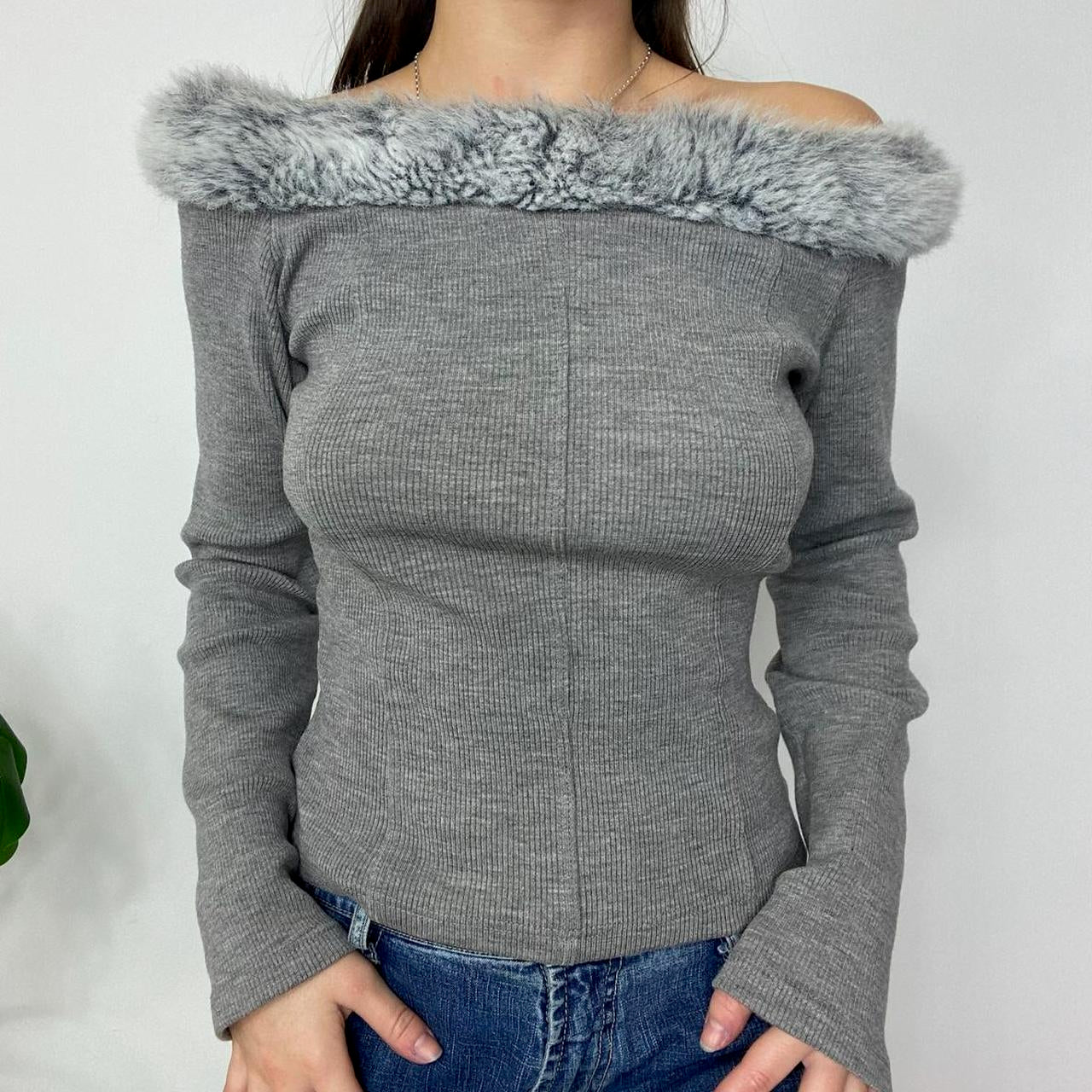 Fur trim jumper