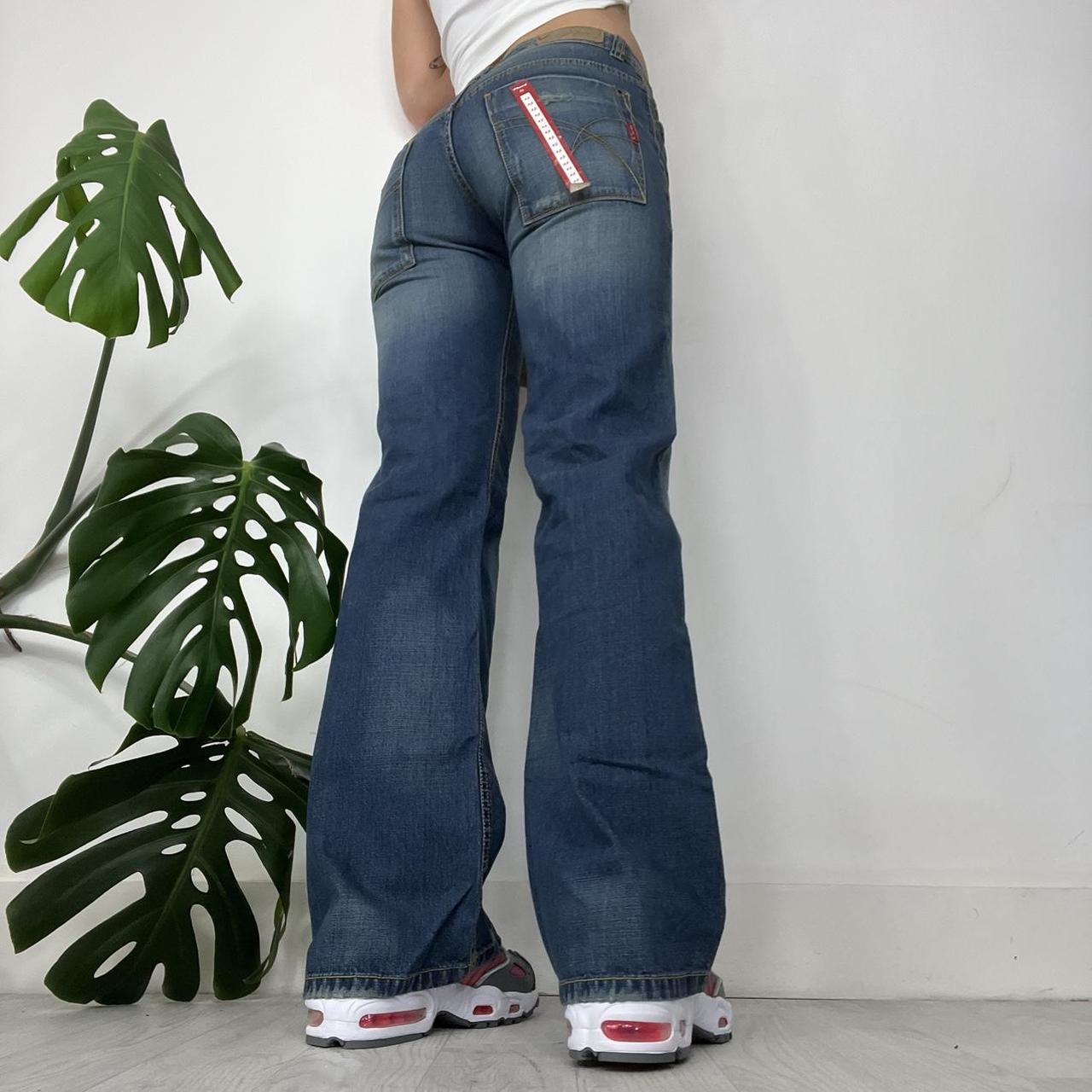 Denim wash straight leg jeans